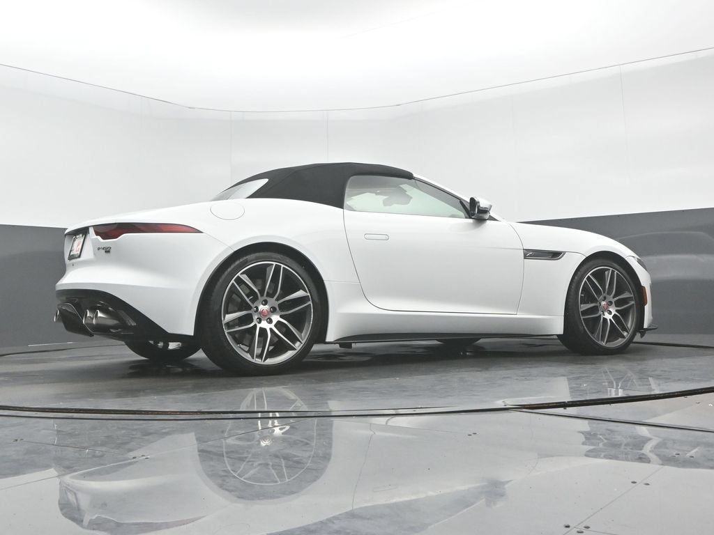 Used 2023 Jaguar F-TYPE R-Dynamic AWD/4WD image 27
