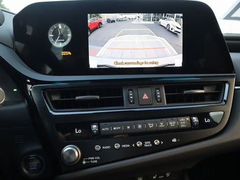 Used 2025 Lexus ES 350 w/ Premium Package image 42