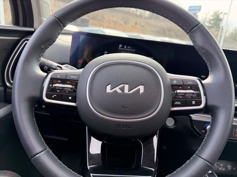 Certified 2025 Kia Sorento X-Line EX image 15