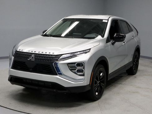 New 2026 Mitsubishi Eclipse Cross LE image 4