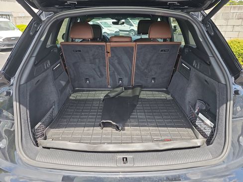 Used 2019 Audi Q5 2.0T Premium w/ Convenience Package image 11