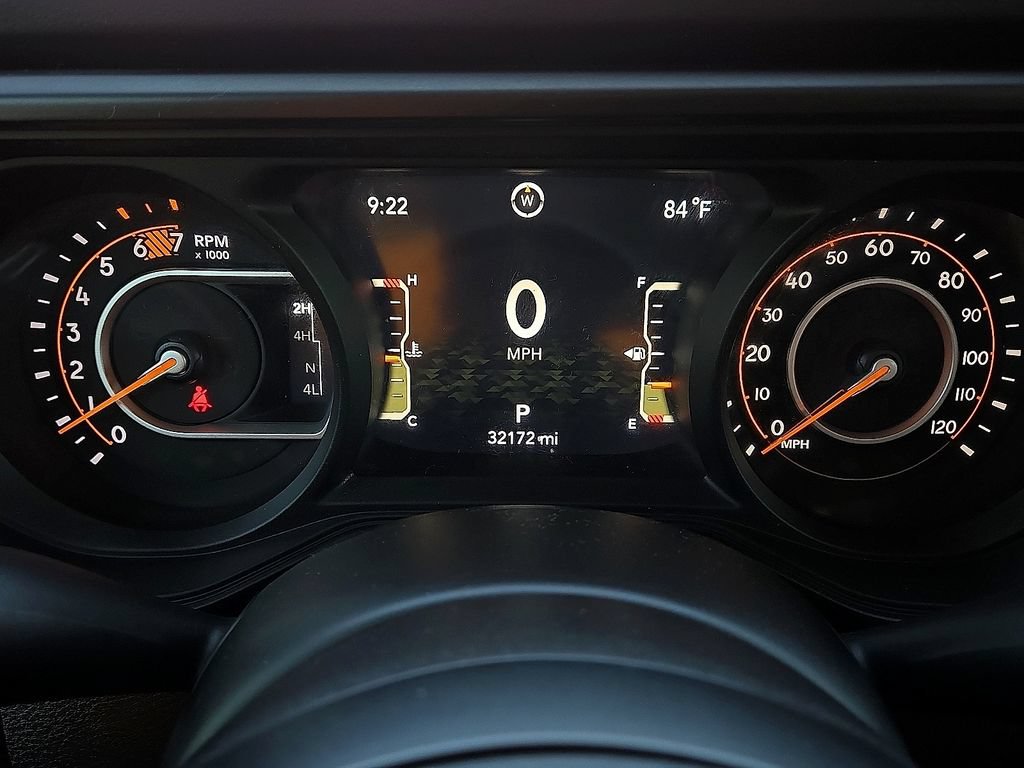 Used 2024 Jeep Wrangler Unlimited Rubicon w/ Technology Group AWD/4WD image 18