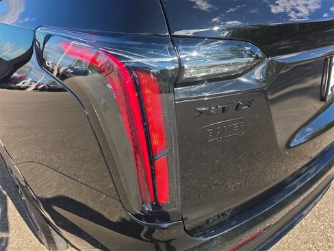 Certified 2024 Cadillac XT6 Sport image 33