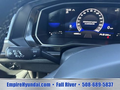 Used 2024 Volkswagen Jetta SE FWD image 31