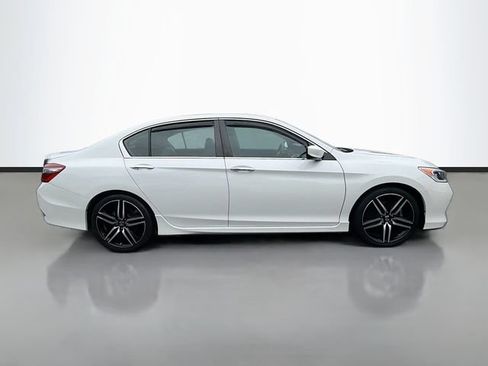 Used 2017 Honda Accord Sport Special Edition image 8