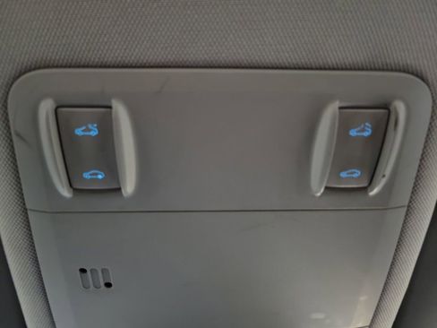 Used 2011 Chevrolet Cruze LT image 20