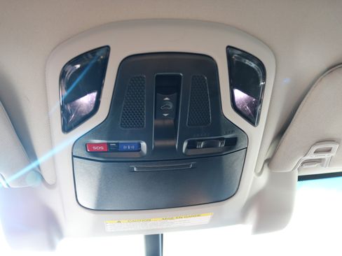 Used 2020 Subaru Outback Limited image 28