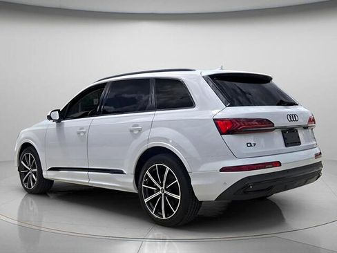 Used 2023 Audi Q7 3.0T Premium Plus w/ Premium Plus Package AWD/4WD image 4