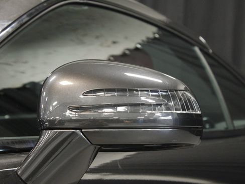 Used 2019 Mercedes-Benz SL 550 image 20