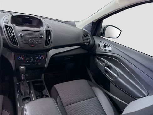 Used 2017 Ford Escape SE w/ SE Cold Weather Package AWD/4WD image 15