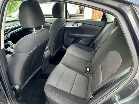 Used 2023 Kia Forte LXS w/ LXS Technology Package image 16