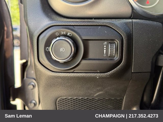 Used 2023 Jeep Wrangler Unlimited Sport AWD/4WD image 13
