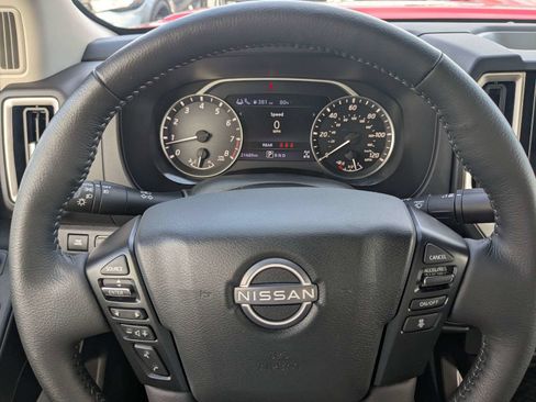 Used 2025 Nissan Frontier SV w/ SV Convenience Package AWD/4WD image 34