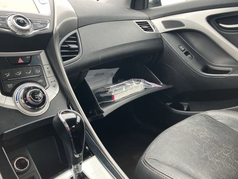 Used 2012 Hyundai Elantra Limited w/ Technology Pkg 5 image 25