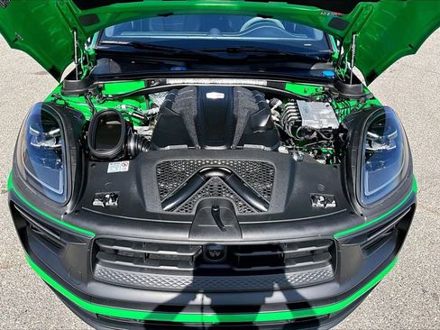 Certified 2024 Porsche Macan GTS AWD/4WD image 23