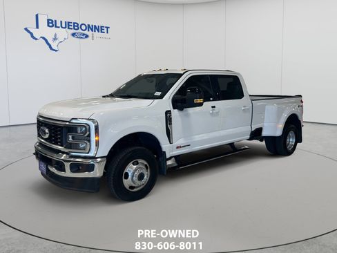 Certified 2025 Ford F350 Lariat w/ Camper Package AWD/4WD image 1