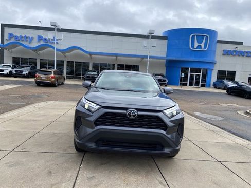 Used 2025 Toyota RAV4 LE image 3