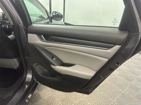Certified 2019 Honda Accord LX image 17