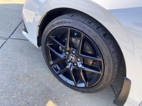 Used 2022 Honda Civic Sport image 26