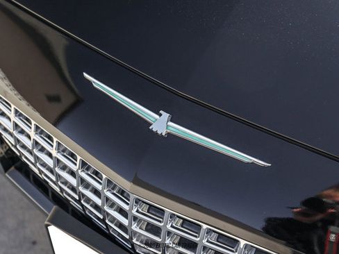 Used 2002 Ford Thunderbird Deluxe image 80