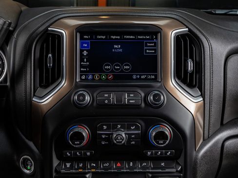 Used 2022 Chevrolet Silverado 3500 High Country w/ LPO, Hitch Package image 24