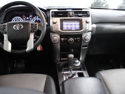 Used 2016 Toyota 4Runner SR5 Premium AWD/4WD image 2