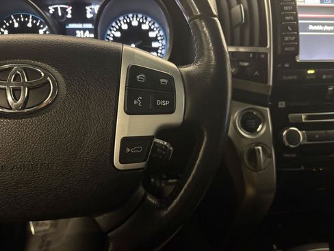 Used 2015 Toyota Land Cruiser AWD/4WD image 17