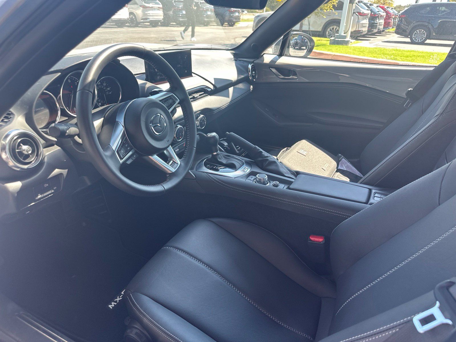 Used 2025 MAZDA MX-5 Miata RF Grand Touring RWD image 5