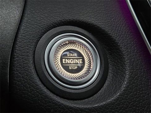 Used 2022 Mercedes-Benz GLC 300 4MATIC Coupe image 11