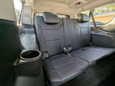 Used 2016 Chevrolet Suburban LT image 37