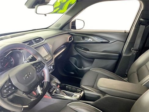 Used 2023 Chevrolet TrailBlazer RS image 11