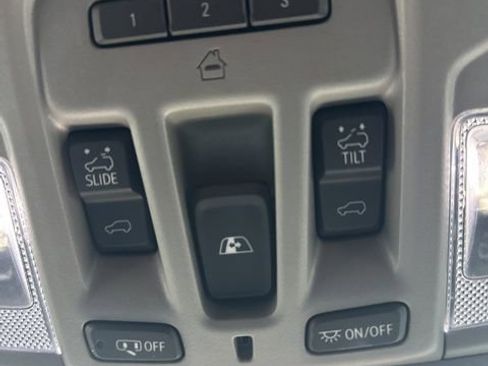 Used 2024 GMC Sierra 2500 Denali w/ Technology Package image 39