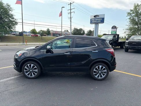 Used 2021 Buick Encore Preferred AWD/4WD image 4
