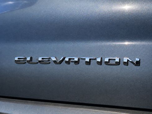 Used 2024 GMC Acadia Elevation w/ Luxury Package FWD image 19