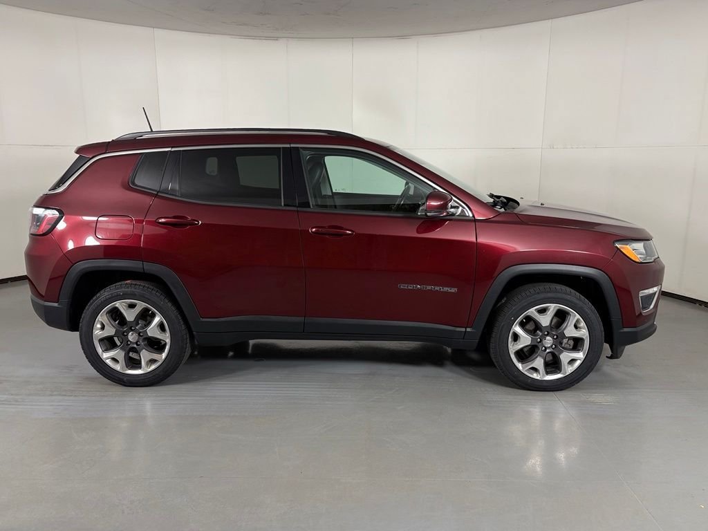 Used 2021 Jeep Compass Limited AWD/4WD image 9