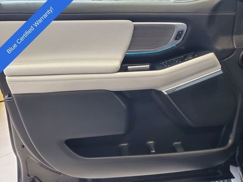 Certified 2025 Ford Expedition Platinum image 6