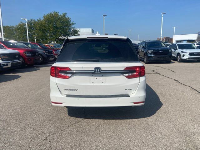 Used 2023 Honda Odyssey Elite image 6