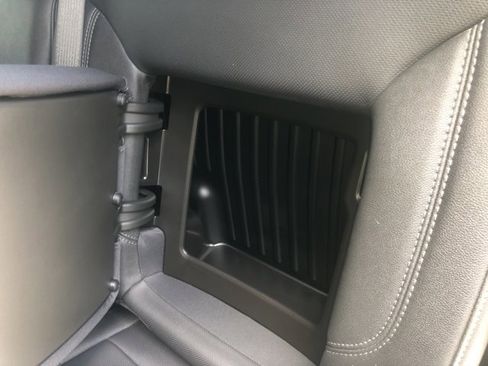 Used 2022 GMC Sierra 1500 SLT image 25