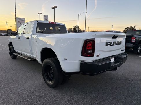 Used 2025 RAM 3500 Tradesman image 8