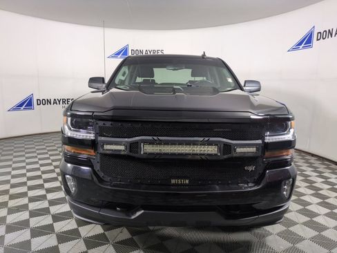 Used 2018 Chevrolet Silverado 1500 LT w/ Midnight Edition AWD/4WD image 2