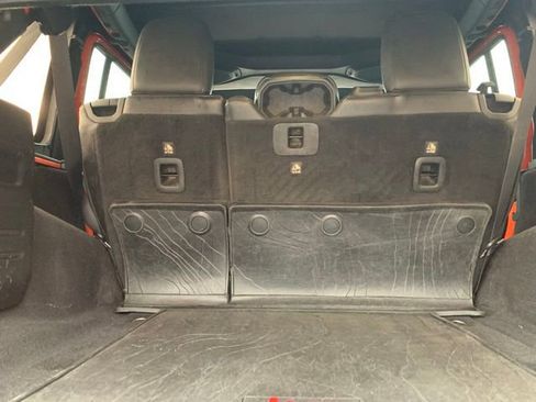 Used 2018 Jeep Wrangler Unlimited Rubicon image 25