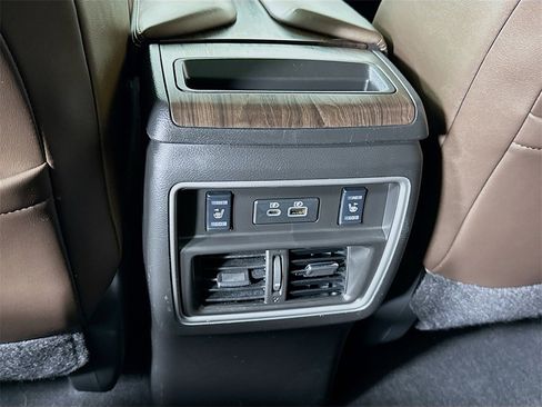 Certified 2023 Nissan Murano Platinum w/ Cargo Package image 15