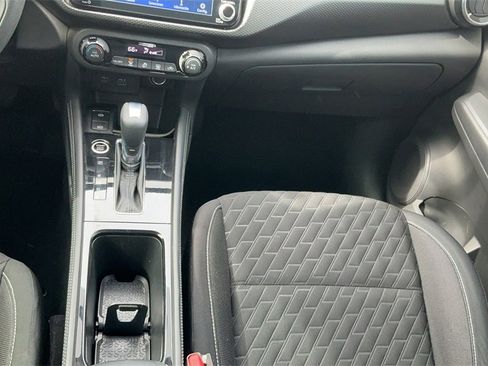 Used 2021 Nissan Kicks SV image 22