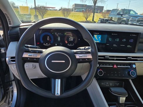 Used 2025 Hyundai Tucson SEL image 15