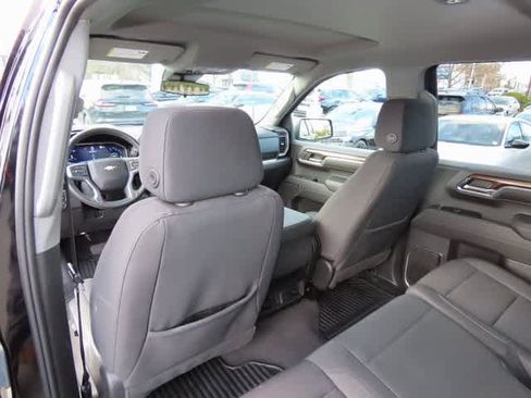 Used 2023 Chevrolet Silverado 1500 LT image 16