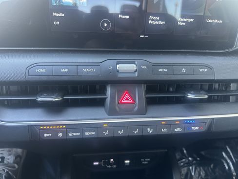 Used 2025 Kia K4 FWD image 24