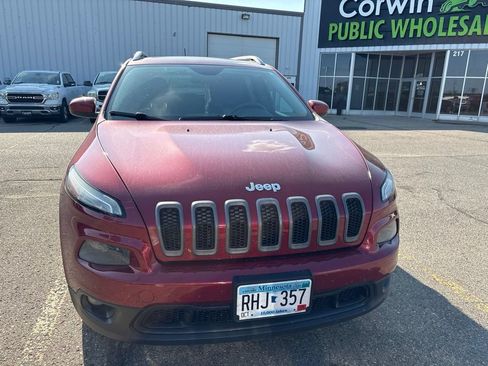 Used 2014 Jeep Cherokee Latitude w/ Comfort/Convenience Group AWD/4WD image 2