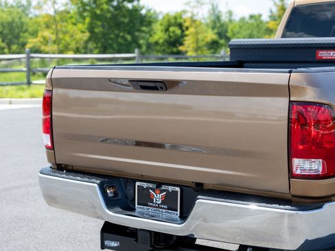 Used 2011 RAM 2500 SLT AWD/4WD image 32