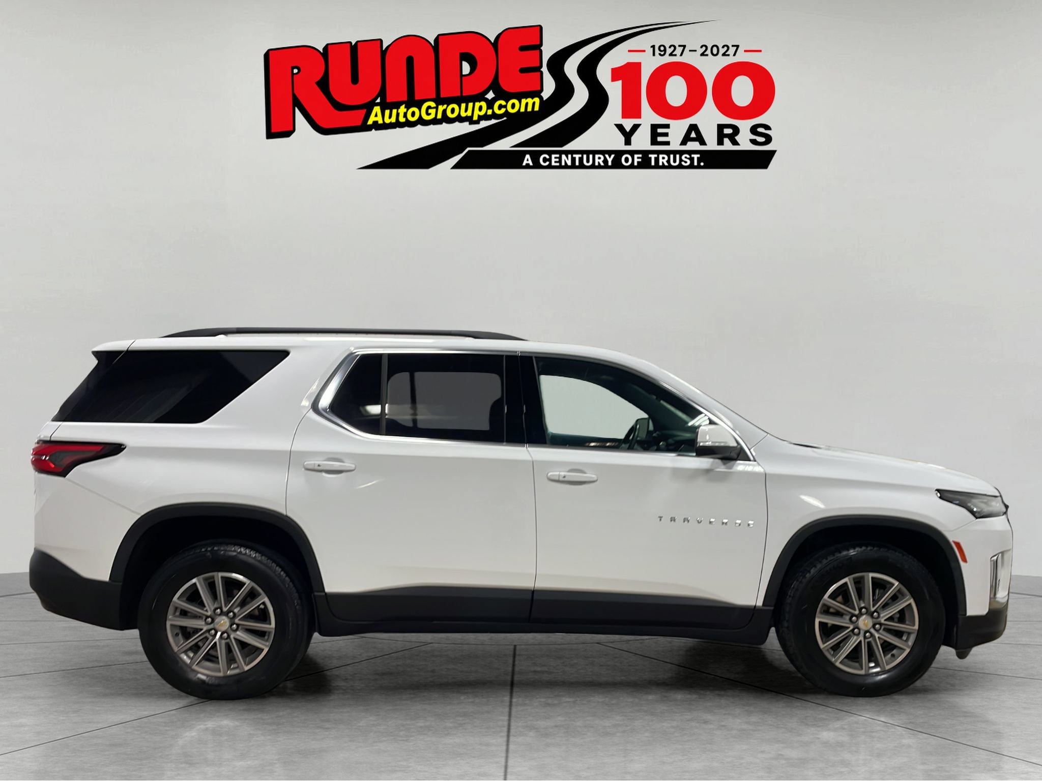 Used 2023 Chevrolet Traverse LT AWD/4WD image 6