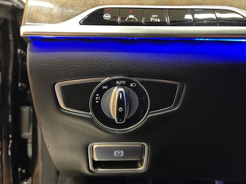 Used 2014 Mercedes-Benz S 550 Sedan image 22